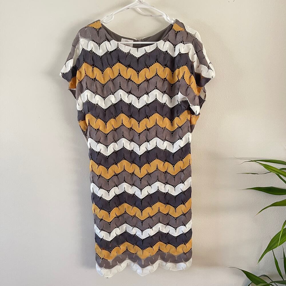 Suzi Chin Maggy Boutique Shift Dress Womens 8 Multicolor Chevron Lace Retro 70s
